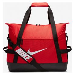 Nike Torba podróżna Czerwony. Czerwone torby podróżne Nike, bez wzorów, z poliesteru. Za 154,95 zł.