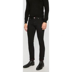 Tommy Hilfiger - Jeansy Bleecker. Czarne jeansy męskie TOMMY HILFIGER, z aplikacjami. Za 549,90 zł.