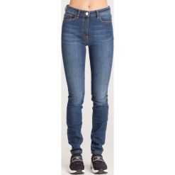 JEANSY Urban Slim Fit Elisabetta Franchi. Niebieskie jeansy damskie z podwyższonym stanem. Za 499,50 zł.