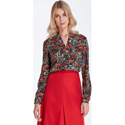 Elegancka Koszulowa Bluzka z Dekoltem w Szpic - Wzór Pomarańcz. Pomarańczowe bluzki damskie marki Molly.pl, s, eleganckie, z klasycznym kołnierzykiem. Za 121,90 zł.