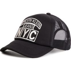 Czapka z daszkiem CALVIN KLEIN JEANS - J Nyc Trucker W K60K605287 016. Czarne czapki damskie marki Calvin Klein Jeans, bez wzorów, z poliesteru. Za 159,00 zł.
