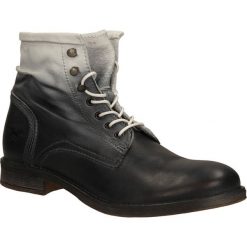 BOTKI MUSTANG 36C0013. Czarne botki damskie marki Mustang, bez obcasa, bez zapięcia. Za 209,99 zł.