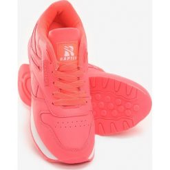 Fuksjowe Buty Sportowe Myron. Buty sportowe damskie Born2be, bez wzorów, sportowe. Za 79,99 zł.