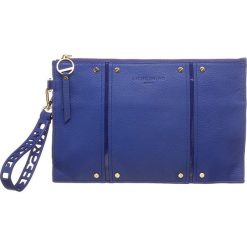 Skórzana kopertówka w kolorze niebieskim - 31,5 x 21 cm. Niebieskie kopertówki damskie Liebeskind, ze skóry. W wyprzedaży za 219,95 zł.