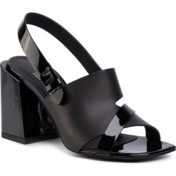 Sandały FURLA - Sculpt 1050852 S YC64 VVE Nero. Czarne klapki damskie Furla, bez wzorów, ze skóry ekologicznej, bez obcasa, na obcasie. Za 989,00 zł.
