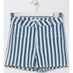 Szorty high waist -. Szorty damskie Sinsay, s, bez wzorów, z podwyższonym stanem. W wyprzedaży za 29,99 zł.