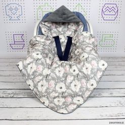 Duży Kocyk do fotelika VELVET MAGNOLIE. Szare kombinezony niemowlęce Pakamera, bez wzorów, bez rękawów, bez kaptura. Za 159,00 zł.