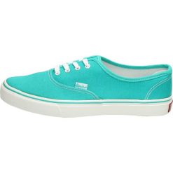 Trampki damskie American Club 63-7 L.BLUE. Niebieskie trampki i tenisówki damskie American CLUB, bez wzorów, bez zapięcia. W wyprzedaży za 40,00 zł.