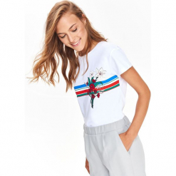 T-SHIRT KRÓTKI RĘKAW DAMSKI Z NADRUKIEM. Białe t-shirty damskie marki Top Secret, w paski, z bawełny. W wyprzedaży za 19,99 zł.