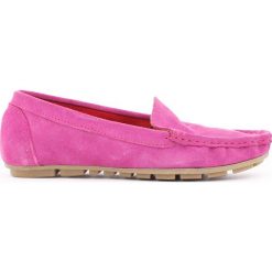 Mokasyny damskie - skóra naturalna - model 001 - kolor fuksja. Czerwone mokasyny damskie Zapato, ze skóry. W wyprzedaży za 173,40 zł.