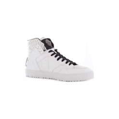 Buty Guess FM5BRUFAL12. Białe trampki męskie Guess, z aplikacjami, bez zapięcia. Za 519,32 zł.