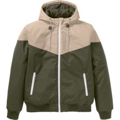 Kurtka z kapturem bonprix ciemnooliwkowo-beżowy sahara. Zielone płaszcze męskie bonprix, m, bez wzorów, z poliesteru, z kapturem. Za 189,99 zł.