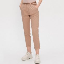 Spodnie chino z paskiem - Beżowy. Brązowe spodnie damskie House, s, bez wzorów. Za 89,99 zł.