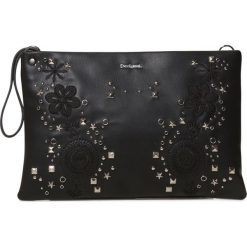 Desigual Apolo Macau Kopertówka Czarny. Czarne kopertówki damskie Desigual, bez wzorów, z materiału, bez dodatków. Za 274,95 zł.