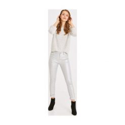 Jeansy skinny GASPARD. Jeansy damskie Promod, l, bez wzorów, z jeansu, z podwyższonym stanem. Za 59,50 zł.
