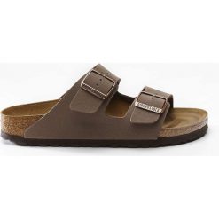 Birkenstock brązowe Arizona 51183. Pomarańczowe klapki damskie Birkenstock, w paski, bez obcasa. W wyprzedaży za 279,00 zł.