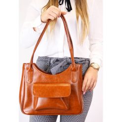 Torebka skórzana damska DAN-A T160 camel - camel. Brązowe torebki klasyczne damskie DAN-A, bez wzorów, ze skóry, biznesowe, bez dodatków. Za 259,99 zł.
