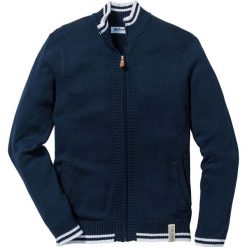 Sweter rozpinany ze stójką bonprix ciemnoniebieski. Niebieskie swetry męskie bonprix, s, w paski. Za 99,99 zł.