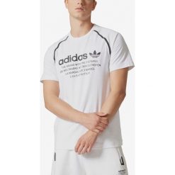 Adidas Originals Koszulka Biały. Białe podkoszulki męskie adidas Originals, xl, z nadrukiem, z bawełny, bez kołnierzyka, krótkie. Za 206,95 zł.