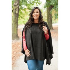 Czarne asymetryczne zamszowe ponczo MODA XXL. Czarne poncza damskie Moda Size Plus Iwanek, na zimę, xxl, bez wzorów, z poliesteru. Za 119,90 zł.