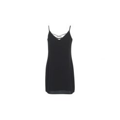 Sukienki krótkie Moony Mood IGARA. Czarne sukienki damskie Moony Mood, s, bez wzorów, bez kołnierzyka, z krótkim rękawem, krótkie, mini. Za 129,00 zł.