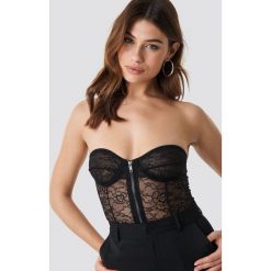 NA-KD Lingerie Koronkowy top Corset - Black. Czarne topy damskie marki NA-KD Lingerie, bez wzorów, z materiału, bez kołnierzyka. Za 100,95 zł.