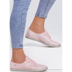 Różowe Tenisówki Pansy. Różowe trampki i tenisówki damskie Renee, bez wzorów, bez zapięcia. W wyprzedaży za 34,99 zł.