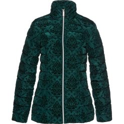 Kurtka pikowana z aksamitnym nadrukiem bonprix głęboki zielony. Zielone kurtki damskie bonprix, z nadrukiem, bez kaptura. Za 239,99 zł.
