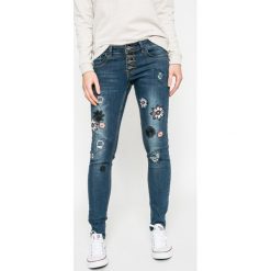 Sublevel - Jeansy. Niebieskie jeansy damskie Sublevel. W wyprzedaży za 119,90 zł.