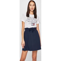 Tommy Hilfiger - Top. Białe bluzki damskie TOMMY HILFIGER, s, z nadrukiem, z bawełny, z okrągłym kołnierzem. W wyprzedaży za 139,90 zł.