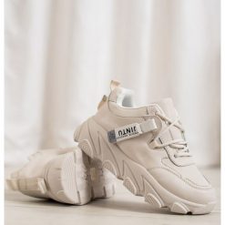 Sznurowane beŻowe sneakersy. Brązowe sneakersy damskie BELLA PARIS, ze skóry ekologicznej. Za 107,90 zł.