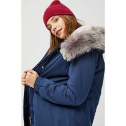 Kurtka z odpinanym futerkiem. Kurtki damskie Moodo, xs, bez wzorów. Za 119,99 zł.
