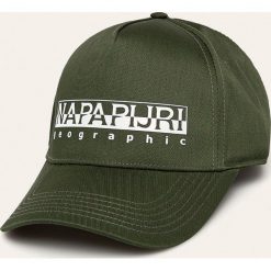 Napapijri - Czapka. Zielone czapki męskie Napapijri, bez wzorów, z bawełny. W wyprzedaży za 119,90 zł.