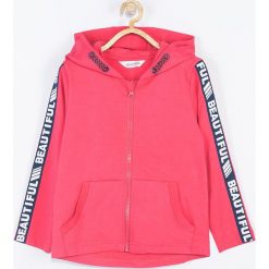 Coccodrillo - Bluza dziecięca 104-146 cm. Czerwone bluzy dziewczęce COCCODRILLO, z aplikacjami, z dzianiny, bez rękawów, z kapturem. Za 69,90 zł.