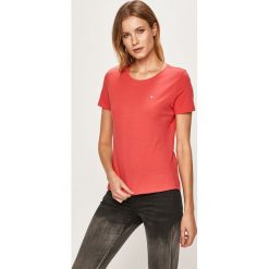 Tommy Jeans - T-shirt. Czarne bluzki damskie Tommy Jeans, s, bez wzorów, z bawełny, z okrągłym kołnierzem. W wyprzedaży za 89,90 zł.