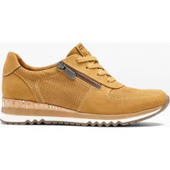 Sneakersy Marco Tozzi bonprix żółty musztardowy. Żółte buty sportowe damskie bonprix. Za 189,99 zł.