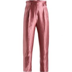 Spodnie z wysokim stanem: Topshop PLEAT WAIST PEG Spodnie materiałowe rose