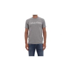 T-shirty z krótkim rękawem Calvin Klein Jeans K10K100980 JALO 3. Szare t-shirty męskie Calvin Klein Jeans, m, bez wzorów, z jeansu, bez kołnierzyka, krótkie. Za 184,13 zł.