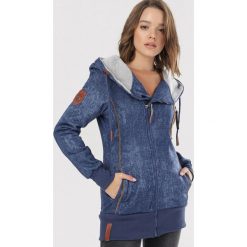 Ciemnoniebieska Bluza Elrinless. Niebieskie bluzy damskie Born2be, s, bez wzorów, bez rękawów, bez kaptura. Za 99,99 zł.