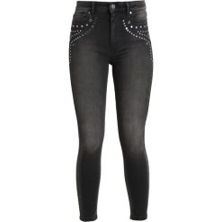 Tigha ILARIA Jeans Skinny Fit faded grey. Szare jeansy damskie skinny marki Tigha, z elastanu. Za 589,00 zł.