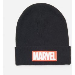 Czapka z aplikacją Marvel - Czarny. Czarne czapki męskie House, z aplikacjami. Za 39,99 zł.