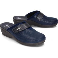 INBLU BJ-104 granatowy, kapcie damskie. Niebieskie koturny damskie Inblu. Za 59,90 zł.