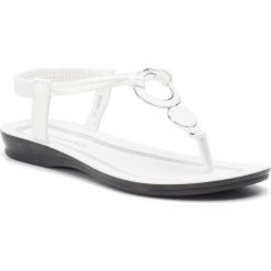 Sandały BASSANO - WS990-13 White. Białe klapki damskie Bassano, bez wzorów, ze skóry ekologicznej, bez obcasa. Za 39,99 zł.