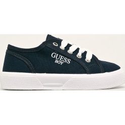 Guess Jeans - Tenisówki dziecięce. Niebieskie trampki chłopięce Guess Jeans, z aplikacjami, z jeansu, z okrągłym noskiem, na sznurówki. Za 179,90 zł.