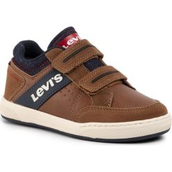 Sneakersy LEVI'S - New Madison Low VCLU0031S Cognac 0241. Pomarańczowe trampki chłopięce Levi's®, bez wzorów, ze skóry ekologicznej, na rzepy. W wyprzedaży za 159,00 zł.