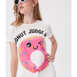 Luźny t-shirt z wiązaniem - Biały. Białe t-shirty damskie Sinsay, xl, bez wzorów, bez kołnierzyka. W wyprzedaży za 4,99 zł.