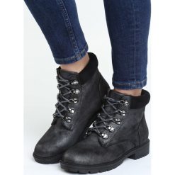 Szare Traperki Metallics. Szare buty zimowe damskie Born2be, z nubiku, na obcasie. Za 99,99 zł.