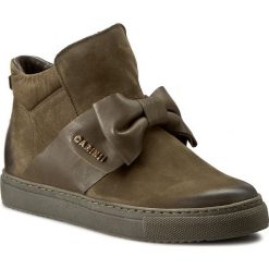 Sneakersy CARINII - B3834 I43-I45-PSK-B67. Zielone półbuty damskie Carinii, bez wzorów, ze skóry, bez obcasa, na obcasie, bez zapięcia. W wyprzedaży za 209,00 zł.