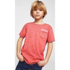 Mango Kids - T-shirt dziecięcy Benjamin 104-164 cm. Różowe t-shirty męskie marki Mango Kids, z bawełny, z okrągłym kołnierzem. Za 19,90 zł.