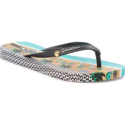 Japonki IPANEMA - Summer Fem 82366 Beige/Black 20837. Czarne klapki damskie marki Ipanema, z aplikacjami, z tworzywa sztucznego, bez obcasa. Za 74,99 zł.